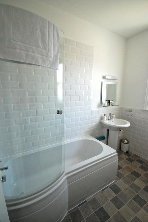 Southern Breeze Lodge - Adults Only Bournemouth Oda fotoğraf